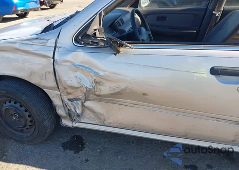 1995 Nissan Sentra Xe/Gxe/Gle from USA, damaged, VIN 3N1AB41D2SL002462